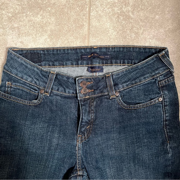 Vintage Levi’s Slender Straight 527 Jeans - Picture 2 of 4